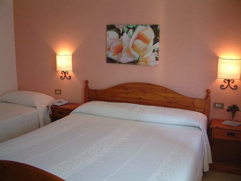 Hotel Stella Marina San Teodoro  Zewnętrze zdjęcie